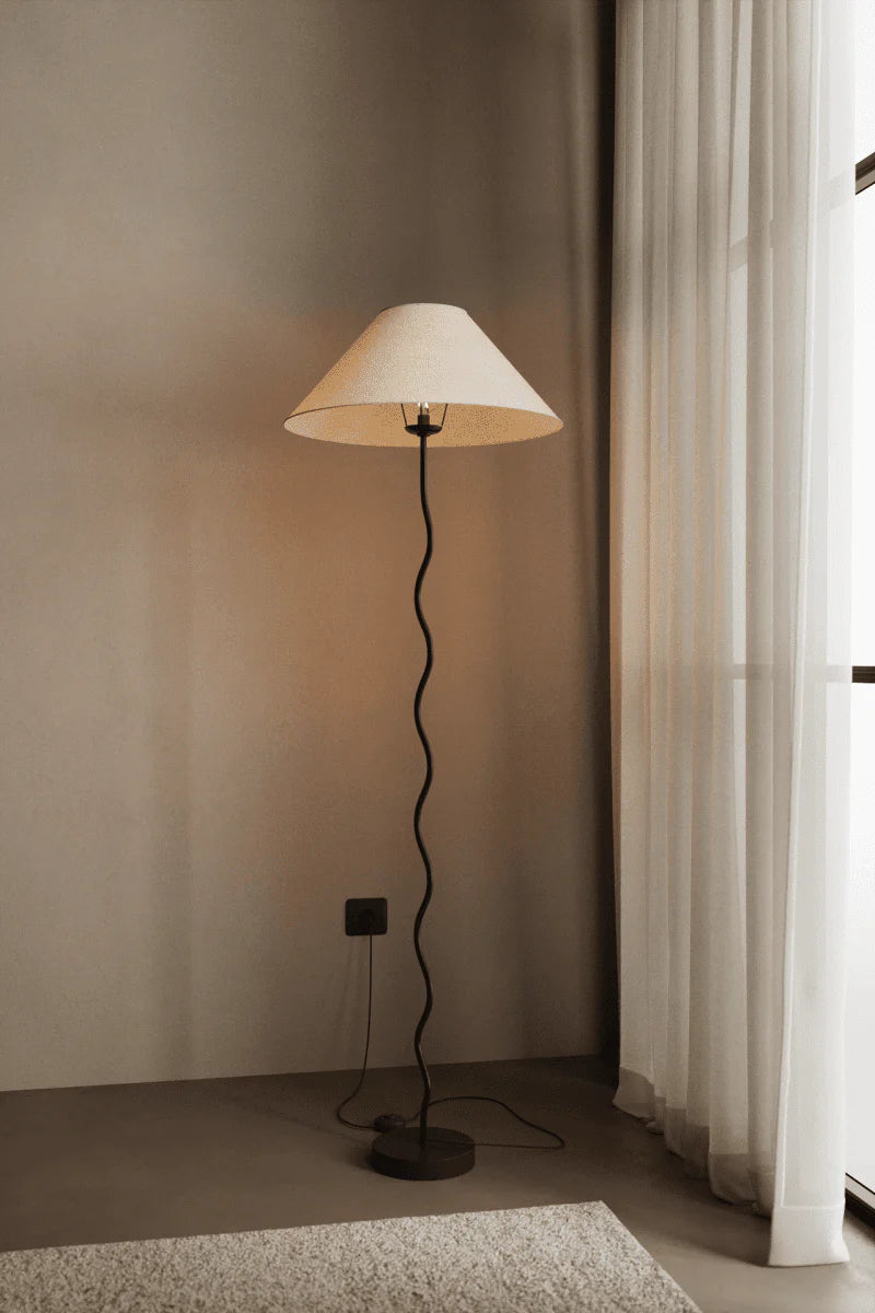 Sinewave Black Floor Lamp